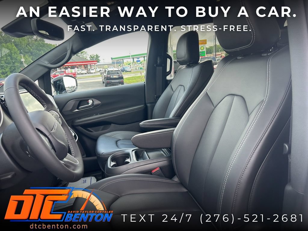 New 2027 Chrysler Pacifica Select FWD image 9