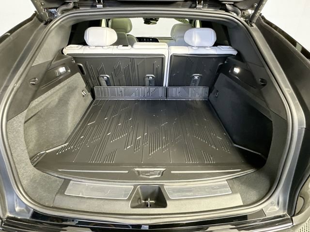 Used 2024 Cadillac Lyriq Sport image 34