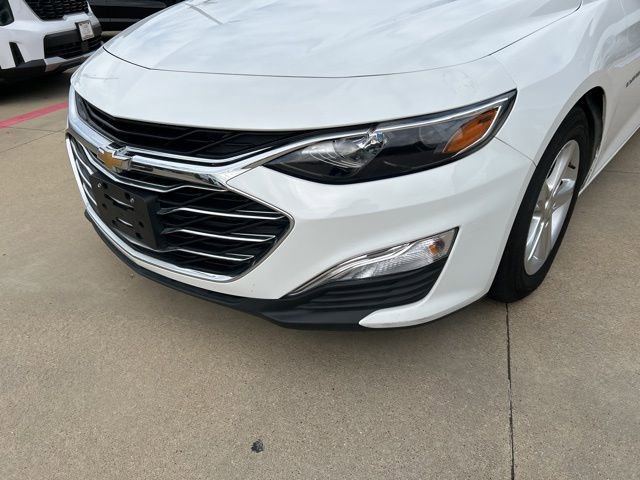 Used 2021 Chevrolet Malibu LS w/ Driver Confidence Package II FWD image 4