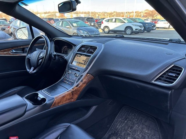 Used 2018 Lincoln MKX Reserve image 23