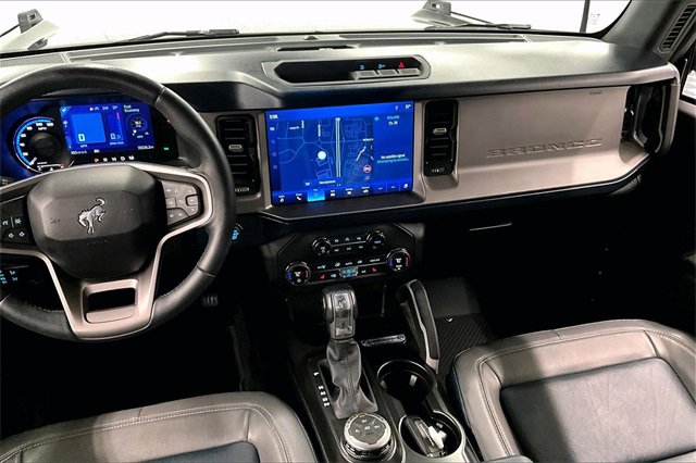 Used 2021 Ford Bronco Outer Banks image 6