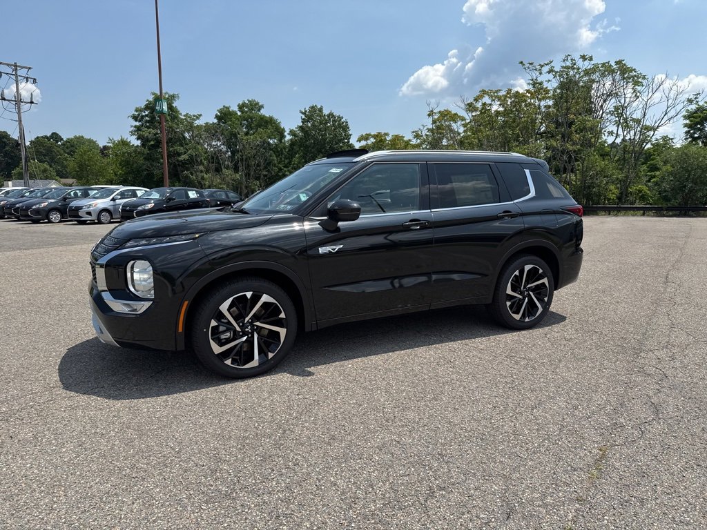 New 2025 Mitsubishi Outlander SEL image 13