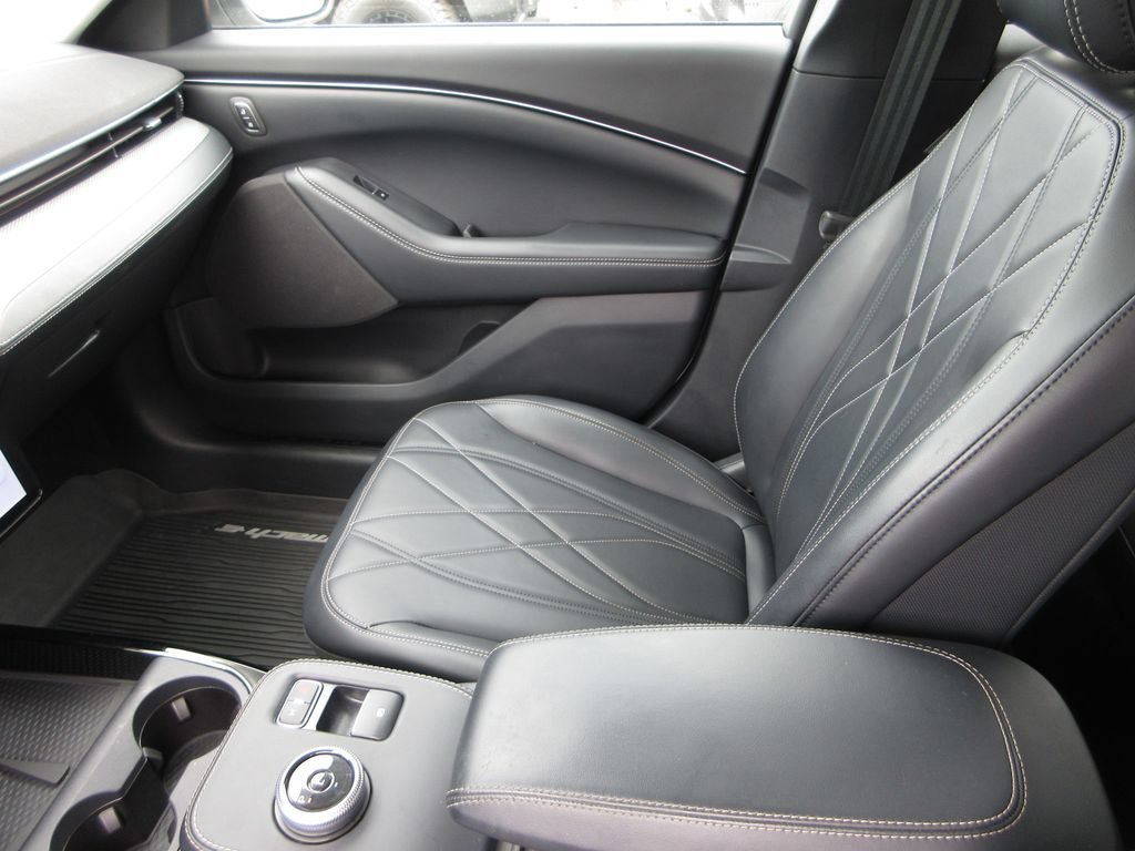 Certified 2023 Ford Mustang Mach-E Select RWD image 19