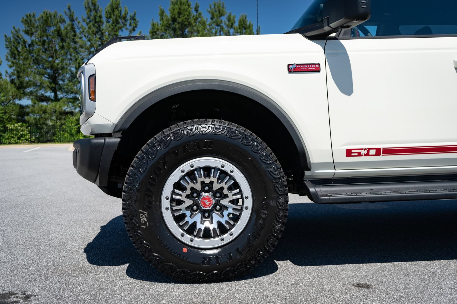 New 2026 Ford Bronco Outer Banks w/ Sasquatch Package AWD/4WD image 11