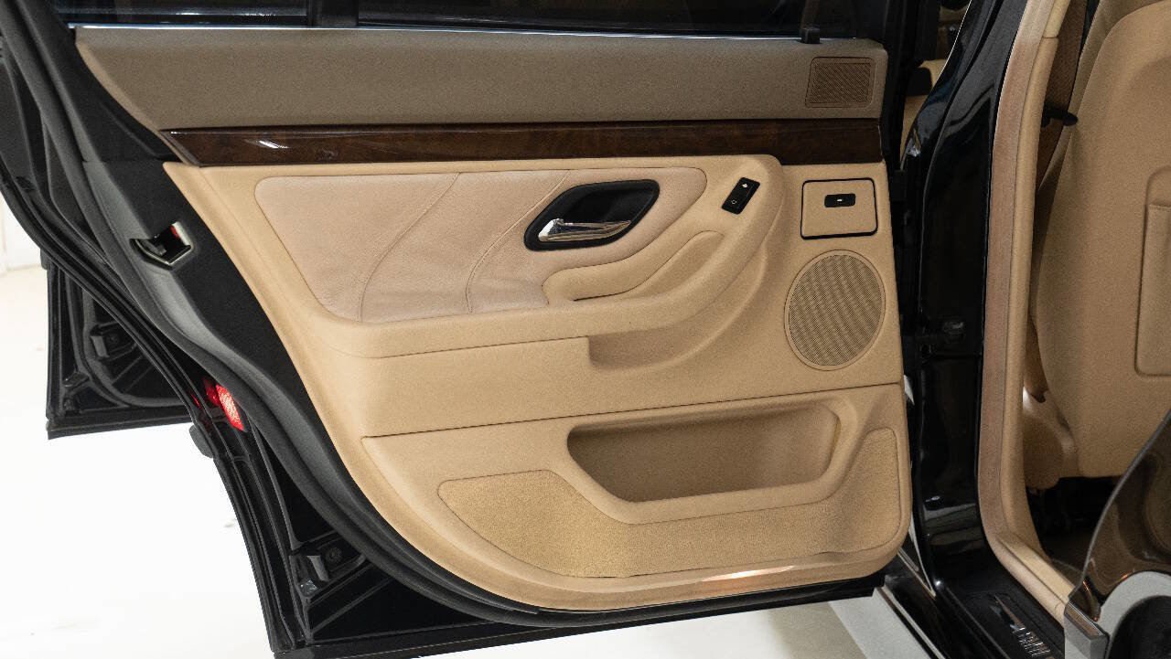 Used 1998 BMW 740i RWD image 16