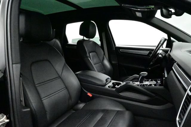 Certified 2022 Porsche Cayenne Platinum Edition AWD/4WD image 15