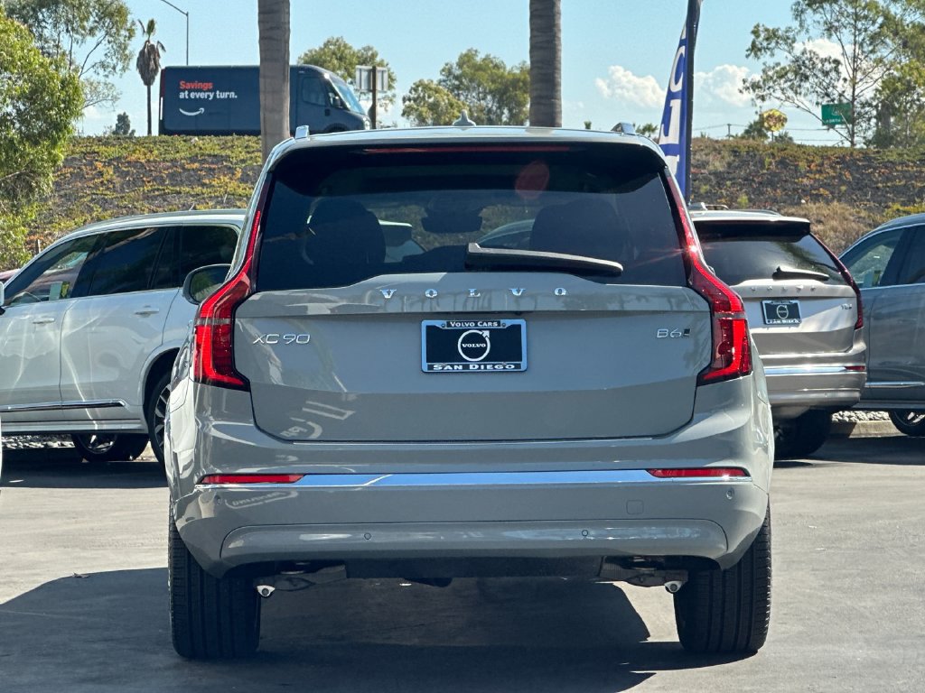 Certified 2026 Volvo XC90 B6 Plus AWD/4WD image 4