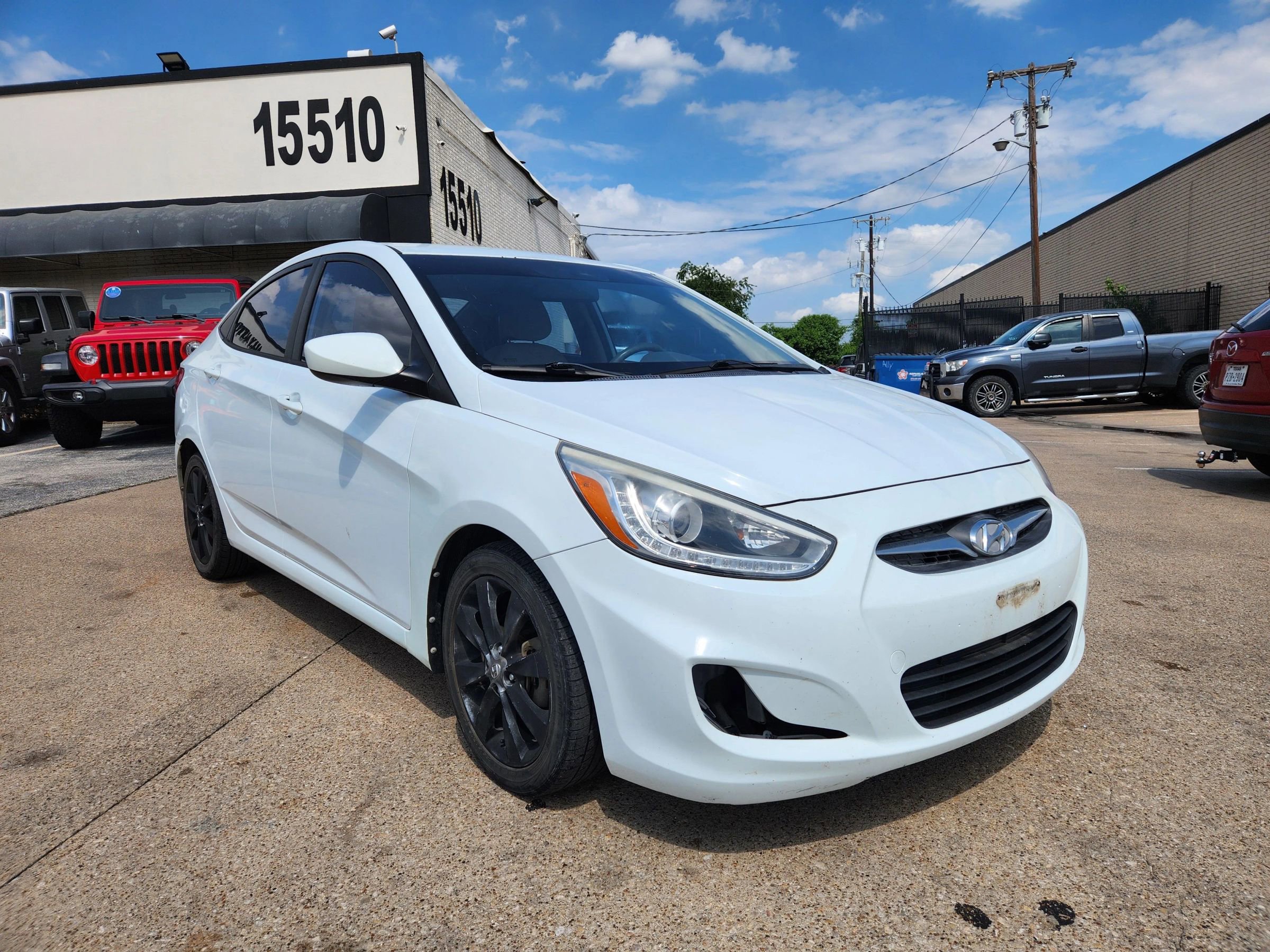 Used 2014 Hyundai Accent GLS w/ Option Group 2 FWD image 7