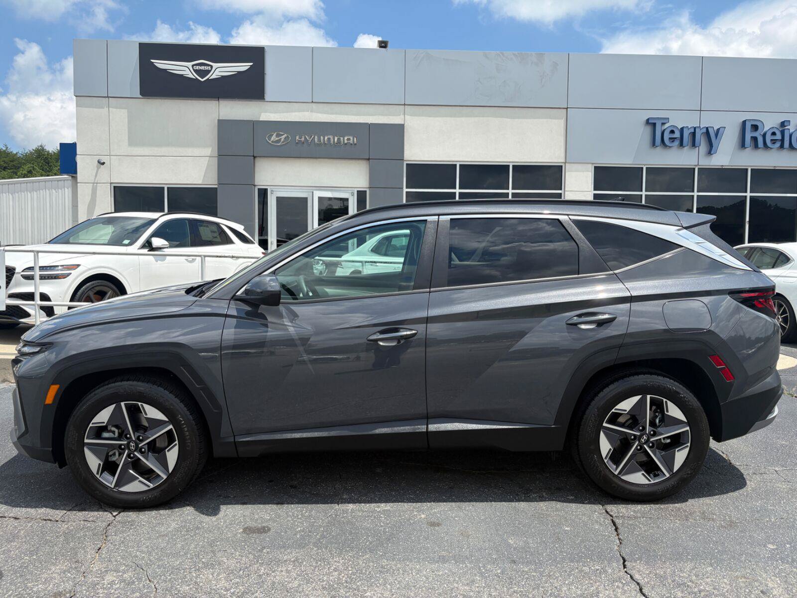 Certified 2026 Hyundai Tucson SEL Plus FWD image 4