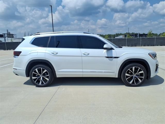 Certified 2026 Volkswagen Atlas SEL Premium R-Line AWD/4WD image 4