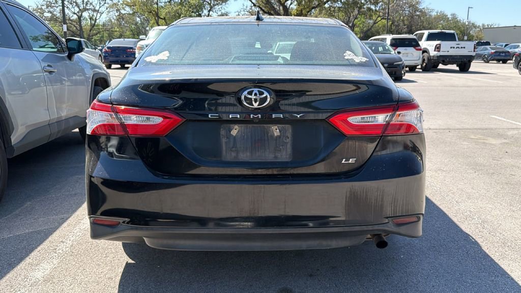 Used 2019 Toyota Camry LE image 7