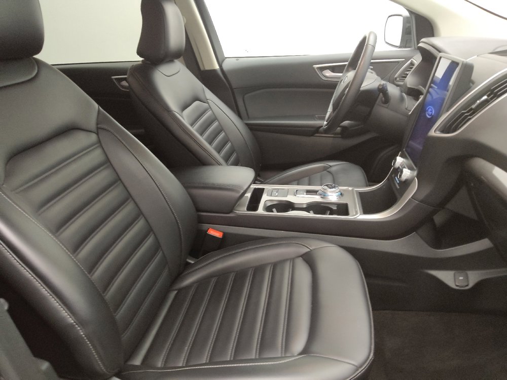 Used 2024 Ford Edge SEL image 21