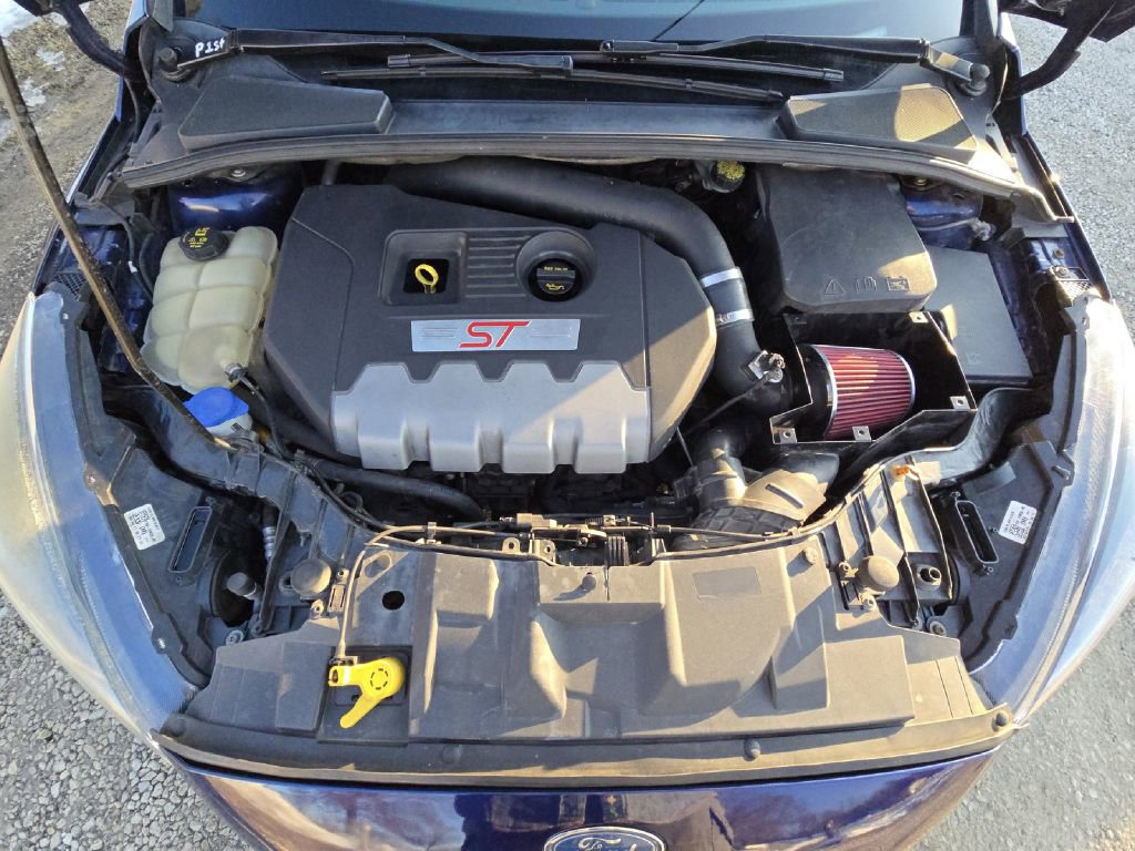 Used 2017 Ford Focus ST image 24