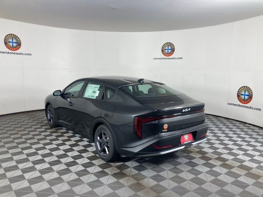New 2025 Kia K4 LXS image 19