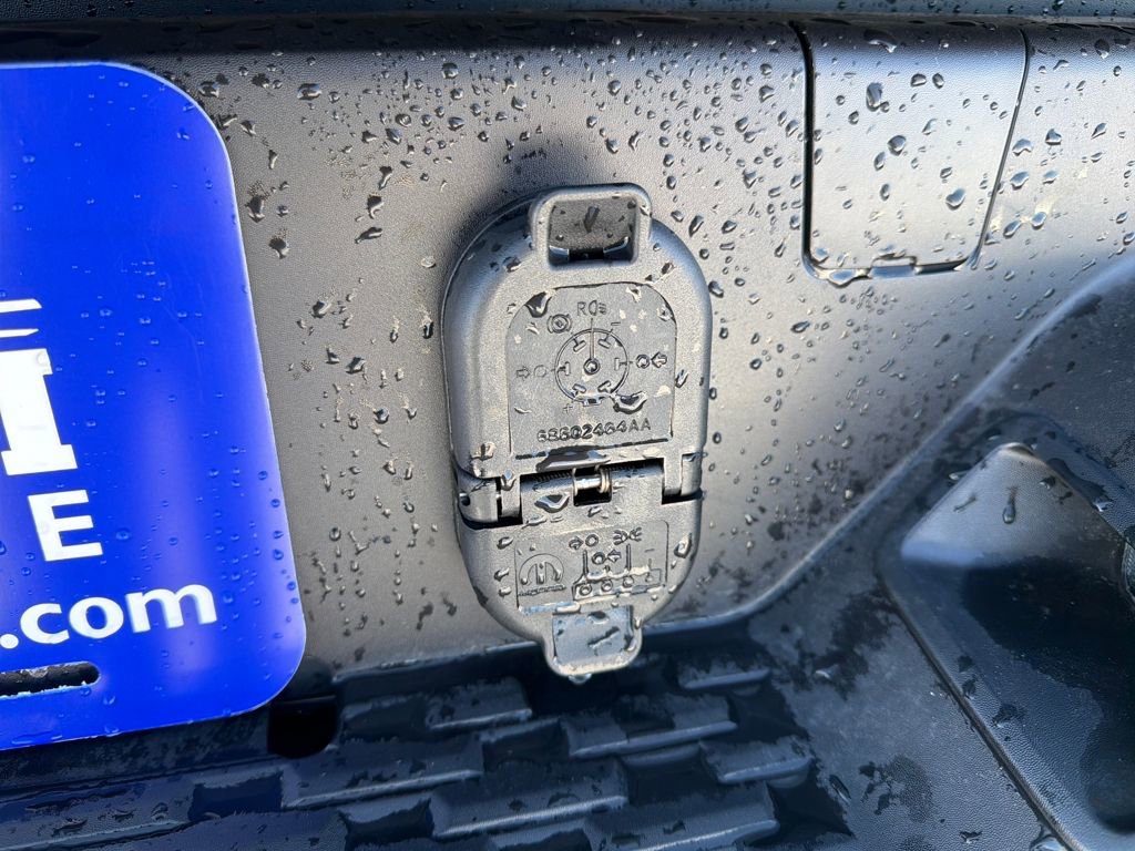 New 2026 RAM 1500 4x4 Crew Cab image 40