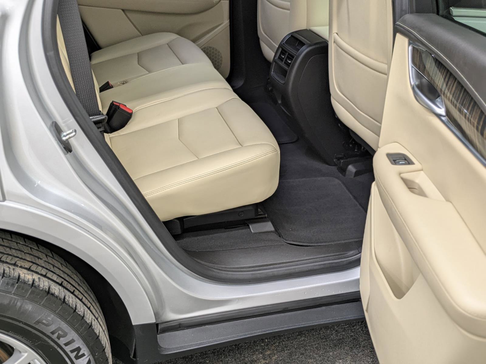 Used 2019 Cadillac XT5 AWD image 18