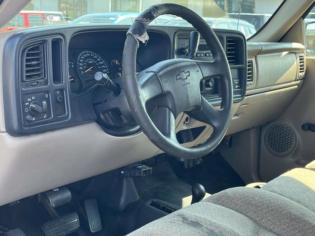 Used 2003 Chevrolet Silverado 2500 W/T w/ Skid Plate Package AWD/4WD image 12