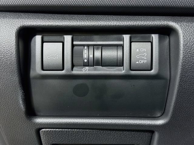 Certified 2025 Subaru Forester Premium AWD/4WD image 12