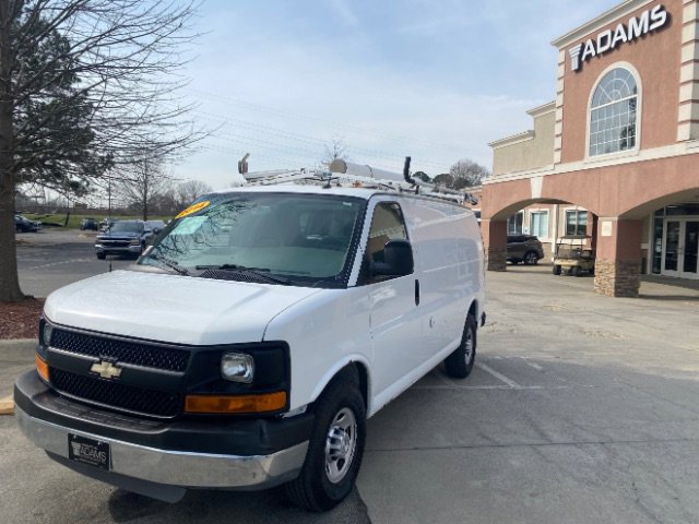 Used 2014 Chevrolet Express 2500 image 2