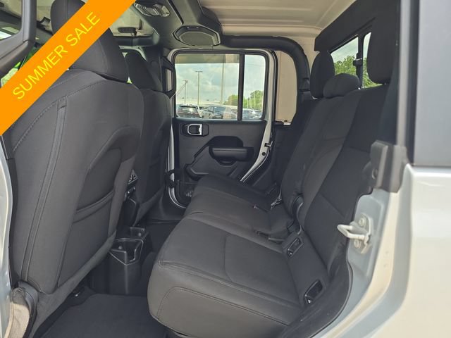 Used 2023 Jeep Gladiator Sport AWD/4WD image 12