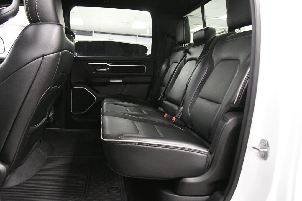 Used 2020 RAM 1500 Laramie AWD/4WD image 20