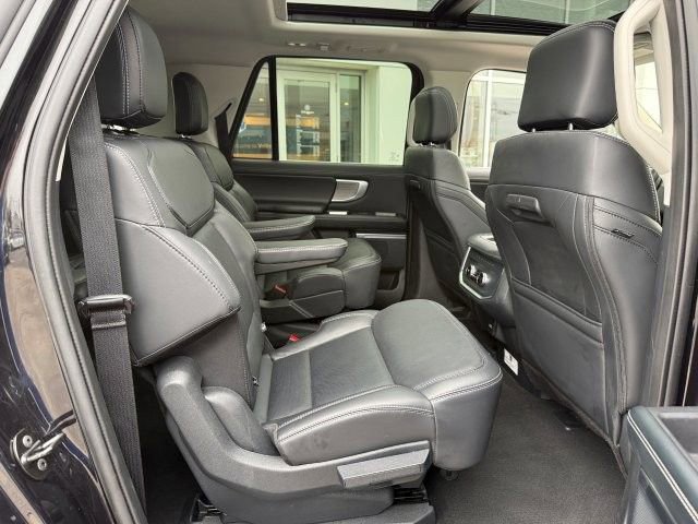 Used 2025 Ford Expedition Max Platinum image 25