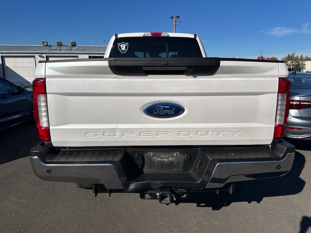 Used 2017 Ford F350 Lariat w/ Lariat Ultimate Package AWD/4WD image 6