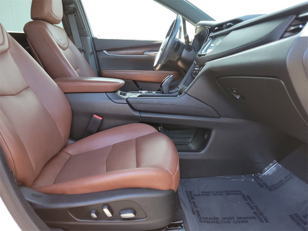Certified 2023 Cadillac XT5 Premium Luxury image 11
