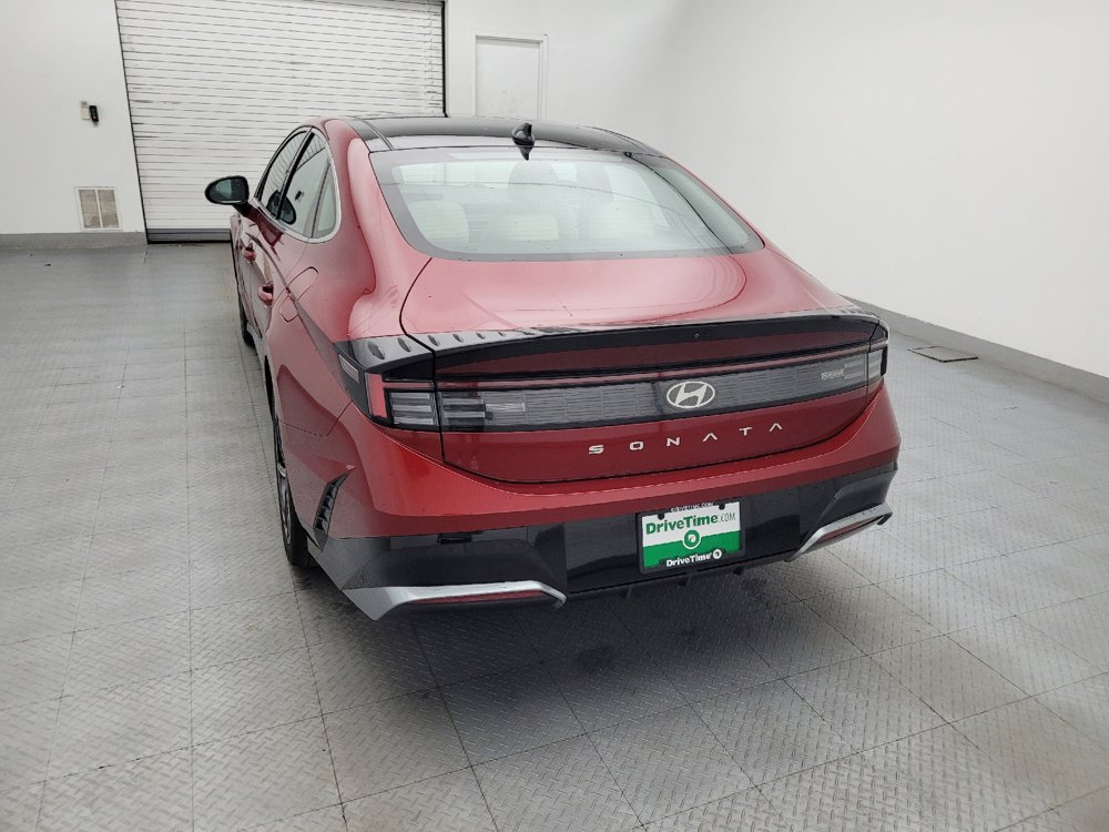Used 2024 Hyundai Sonata SEL w/ Convenience Package FWD image 6