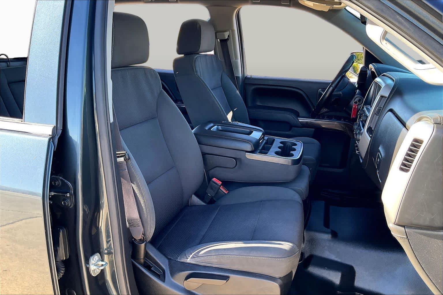 Used 2017 GMC Sierra 1500 SLE w/ SLE Value Package RWD image 8