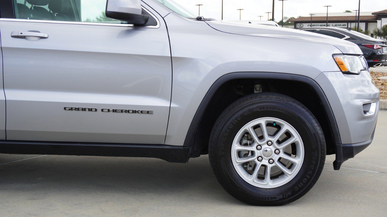 Used 2018 Jeep Grand Cherokee Laredo image 9