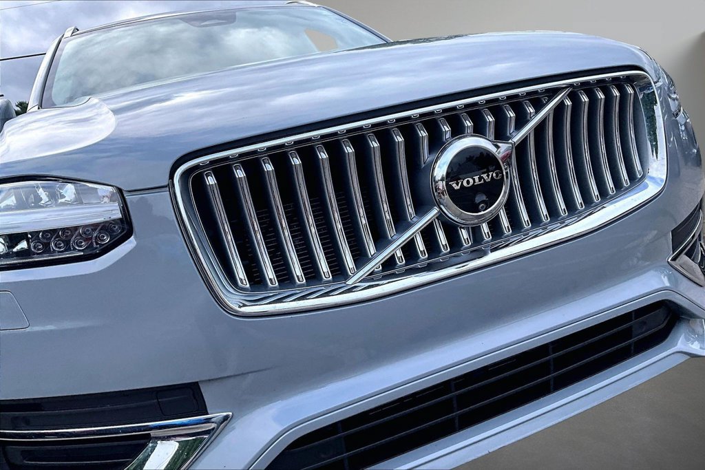 Used 2024 Volvo XC90 B5 Plus AWD/4WD image 33