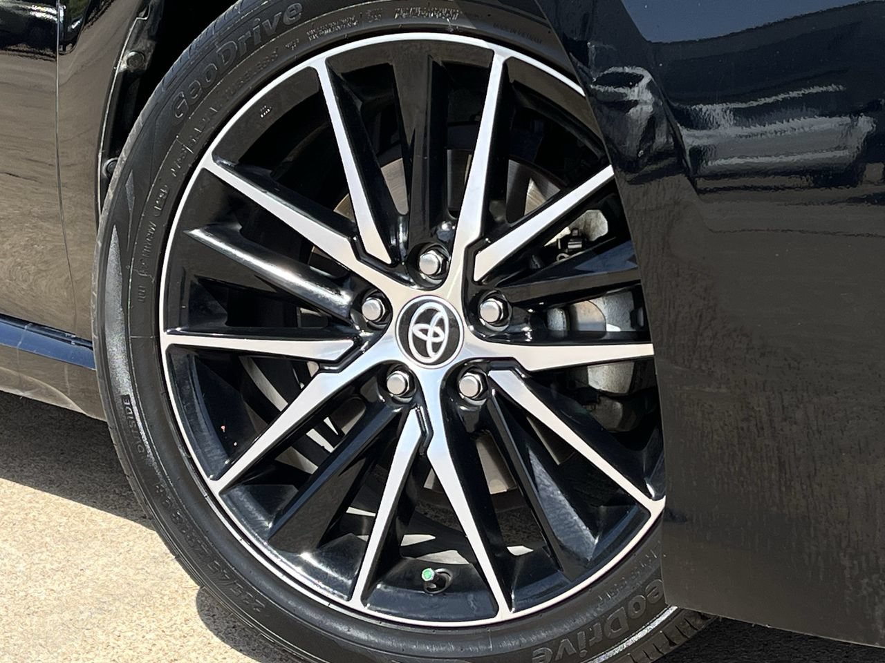 Used 2023 Toyota Camry SE w/ Audio Upgrade Package FWD image 28