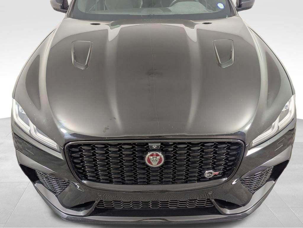 Used 2022 Jaguar F-PACE SVR image 55