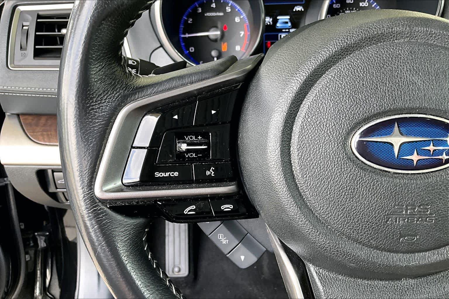 Used 2018 Subaru Outback 3.6R Limited AWD/4WD image 24