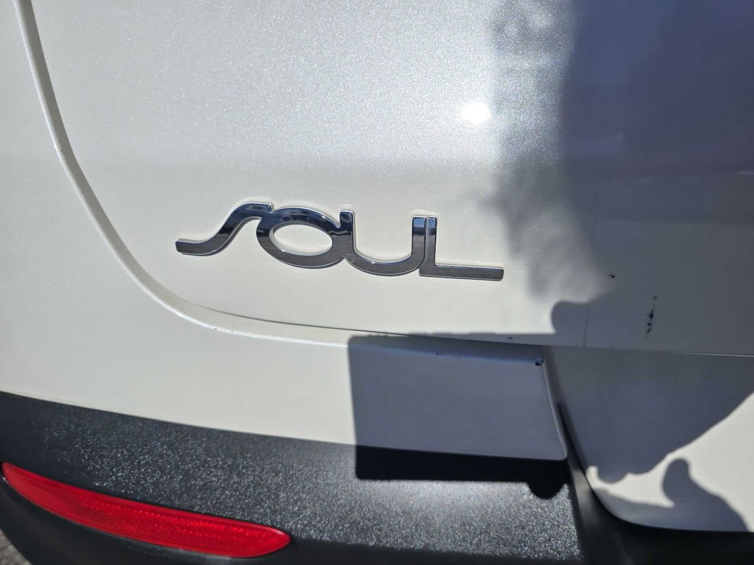 Used 2020 Kia Soul LX image 35
