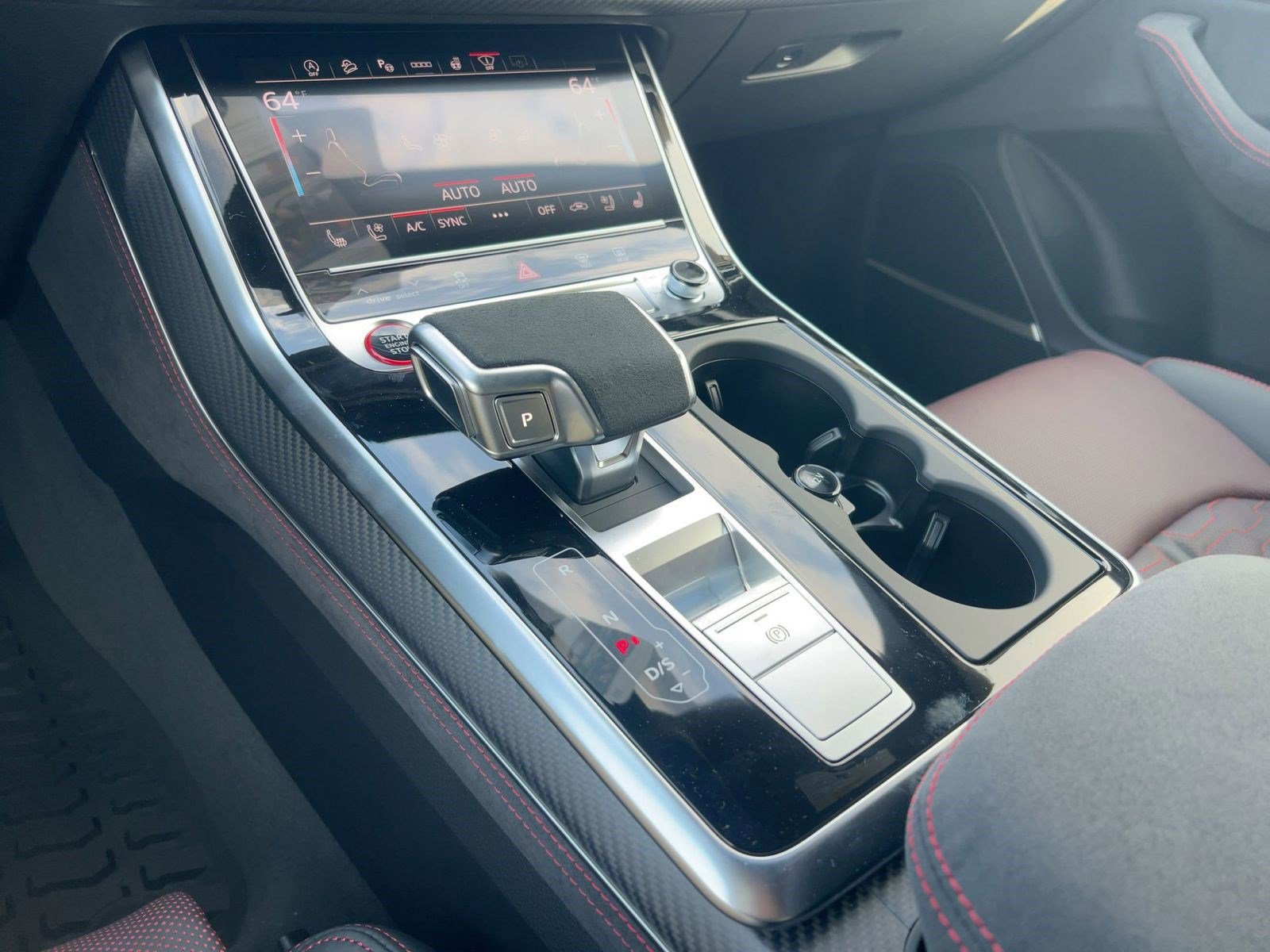 New 2026 Audi RS Q8 performance image 18