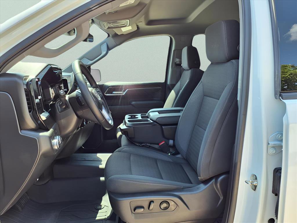 Used 2024 GMC Sierra 1500 Elevation image 17