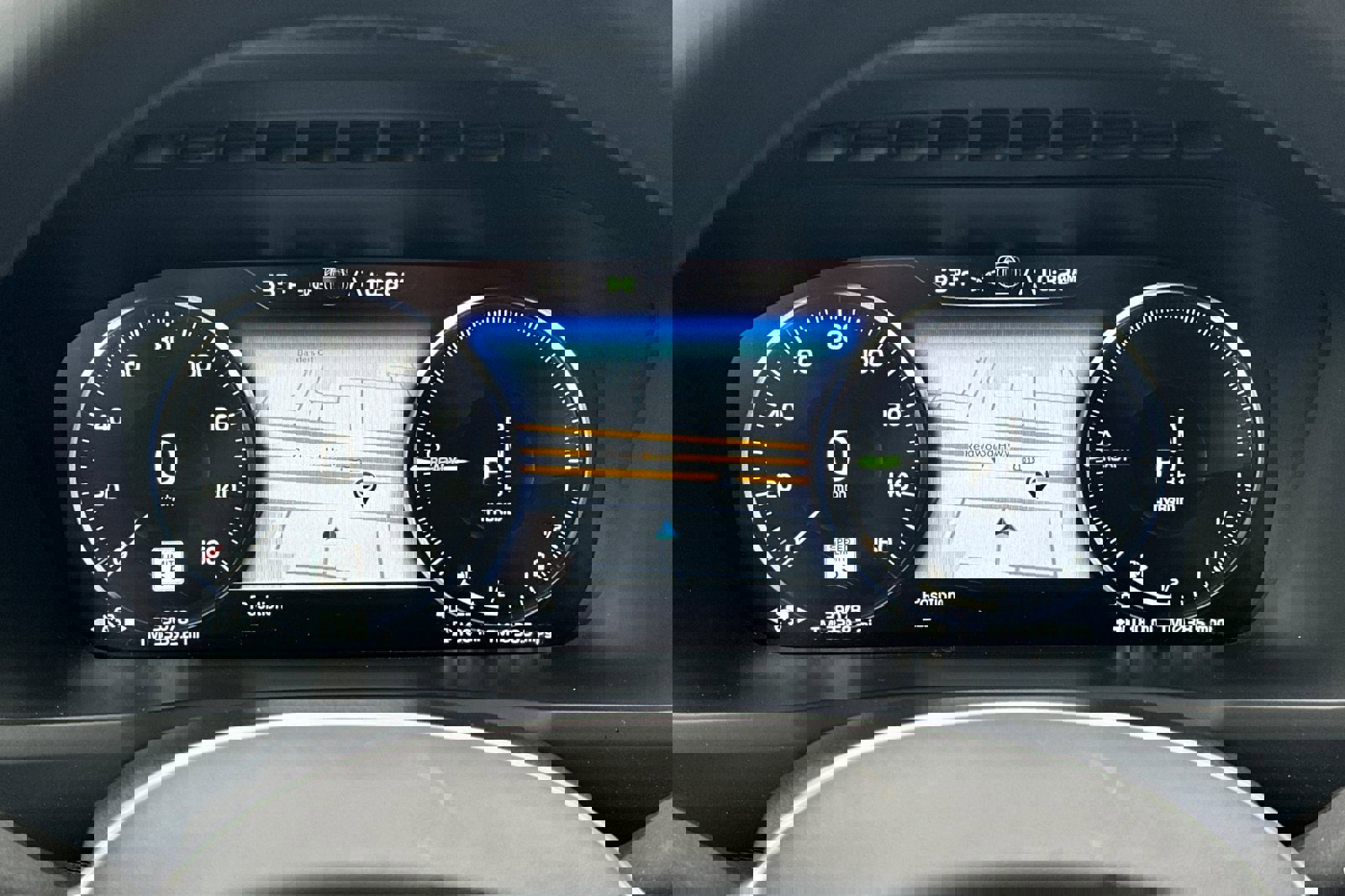 Certified 2022 Volvo XC90 T8 R-Design w/ Advanced Package image 28