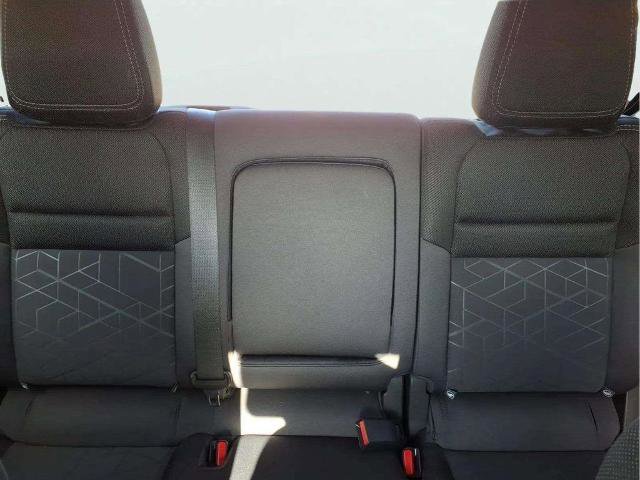 Certified 2025 Nissan Frontier SV image 16