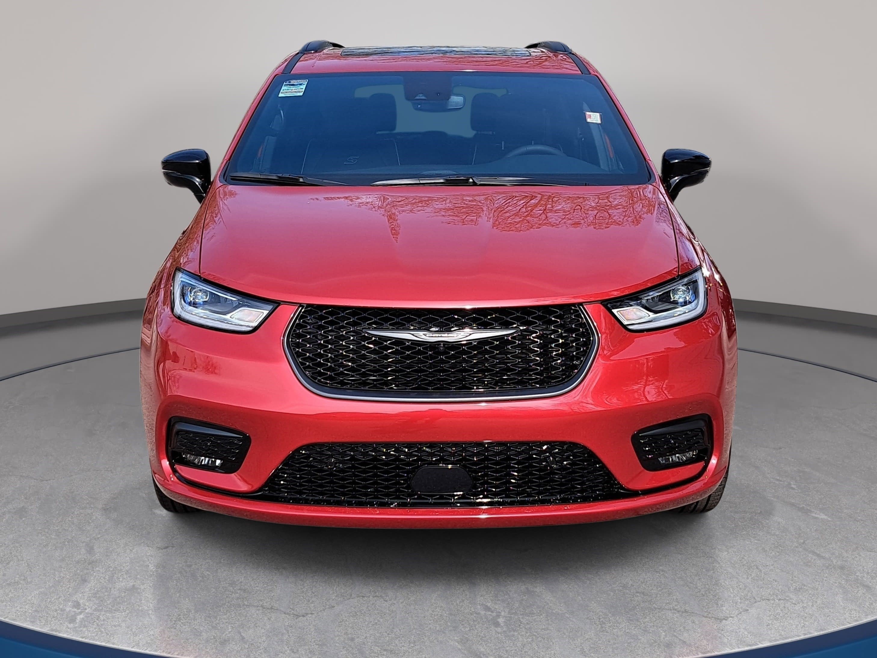 New 2026 Chrysler Pacifica Limited image 2