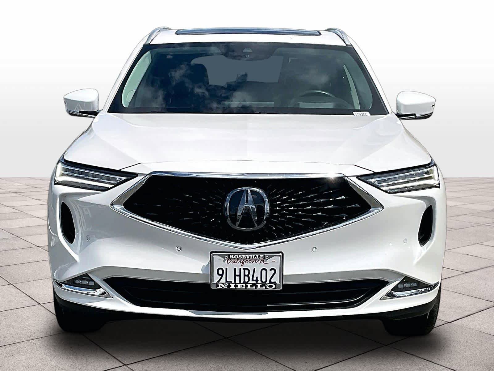 Used 2024 Acura MDX SH-AWD w/ Advance Package image 3