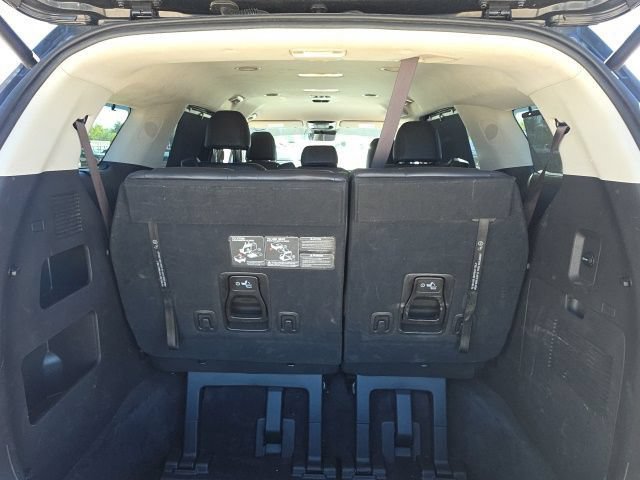 Used 2022 Kia Carnival EX FWD image 7