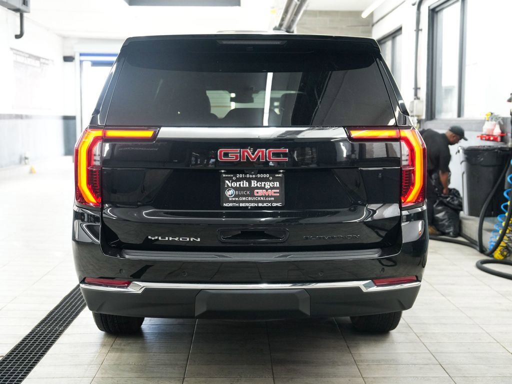 Used 2025 GMC Yukon XL Elevation w/ LPO, Elevation Black Package AWD/4WD image 7