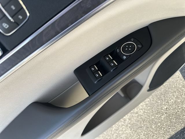 Used 2020 Lincoln Nautilus Reserve AWD/4WD image 17