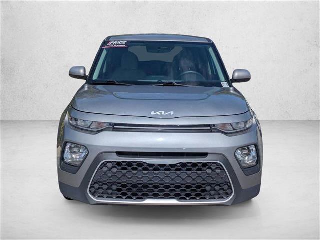 Used 2022 Kia Soul LX FWD image 2