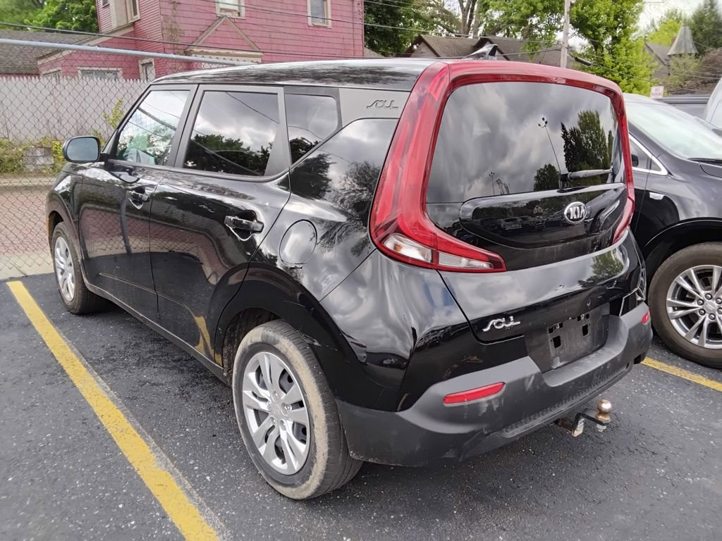 Used 2021 Kia Soul LX FWD image 6