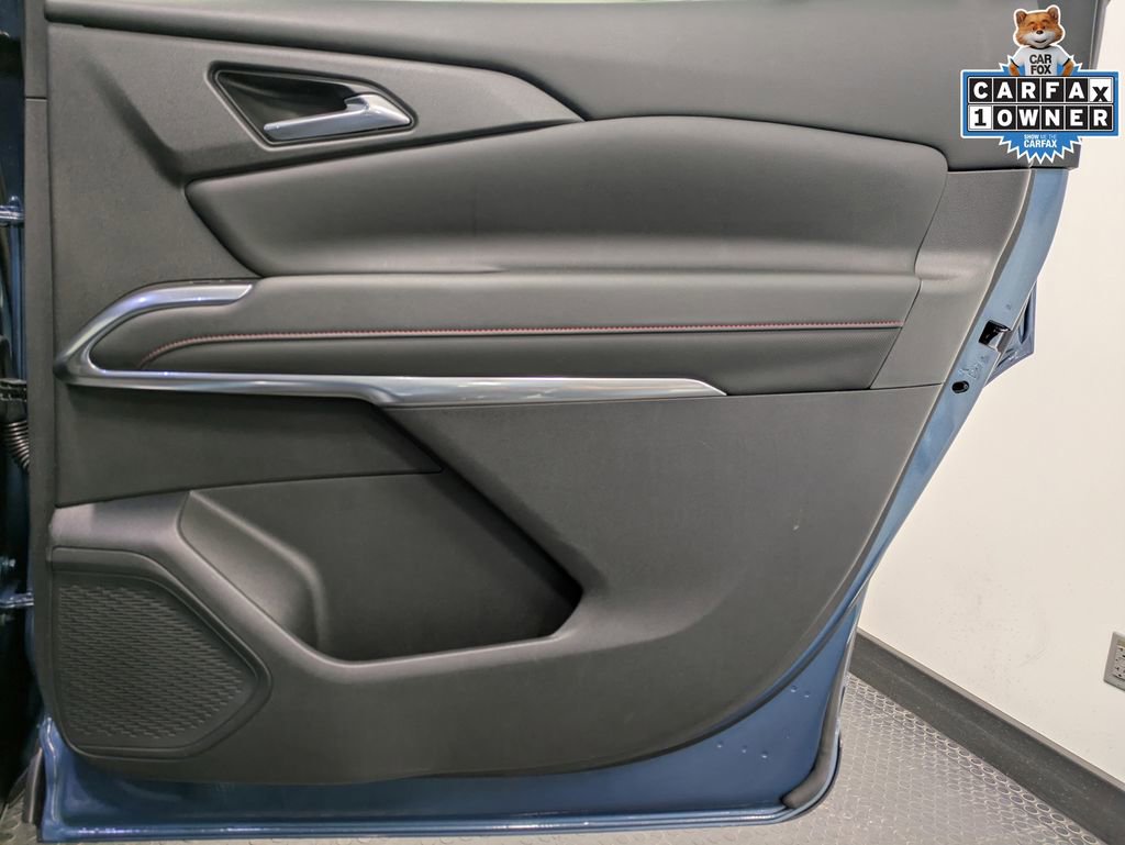 Used 2024 Chevrolet Traverse Z71 AWD/4WD image 25