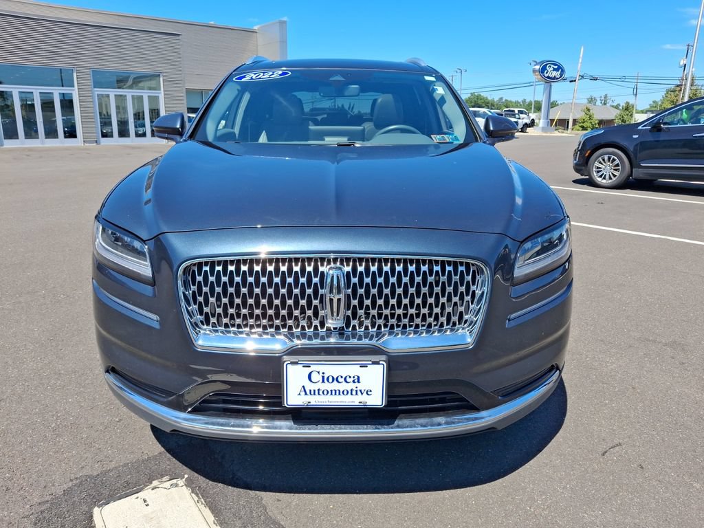 Used 2022 Lincoln Nautilus Reserve AWD/4WD image 2