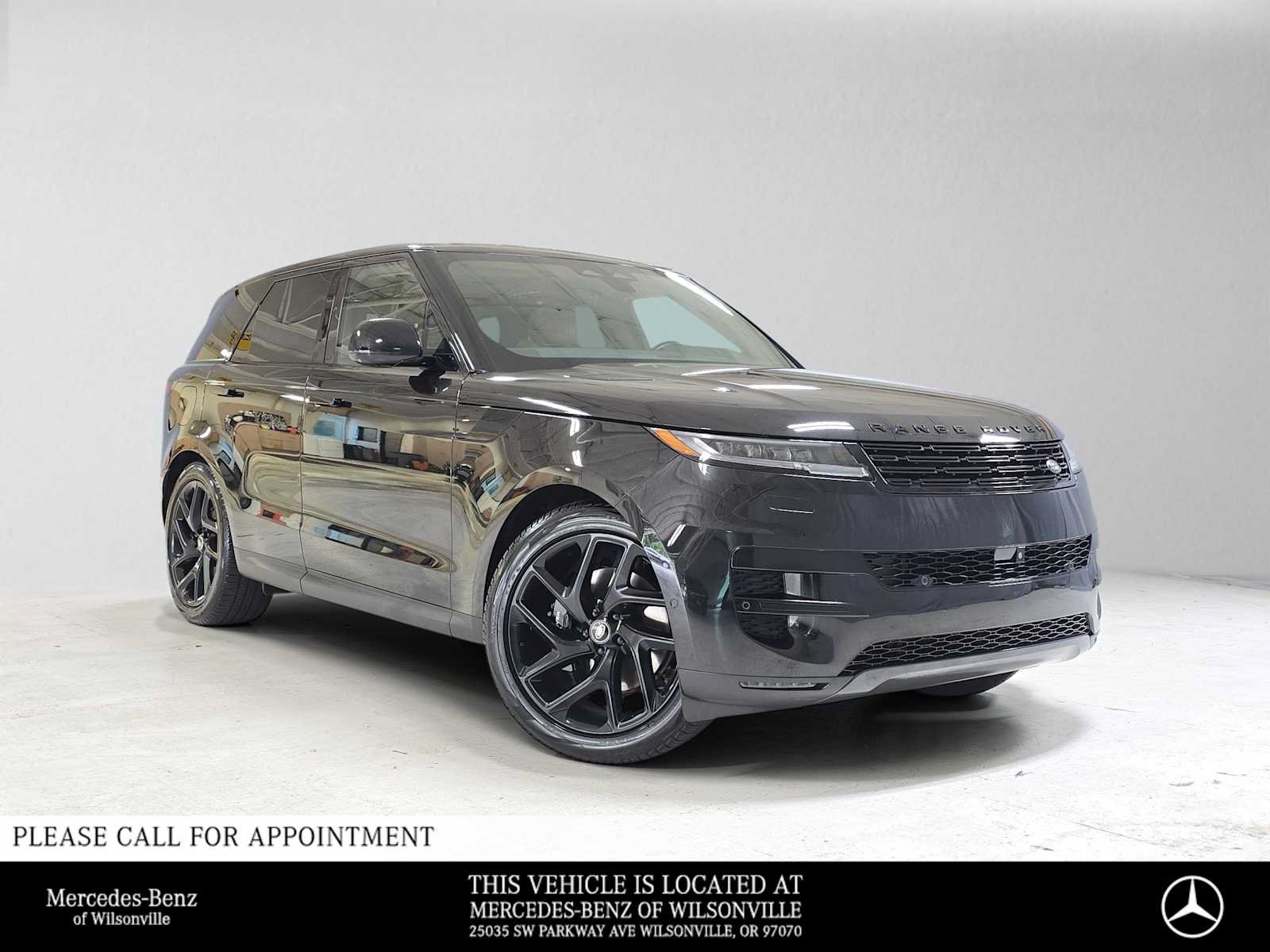 Used 2024 Land Rover Range Rover Sport SE AWD/4WD image 1